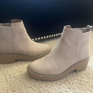 Universal Thread Taupe Ankle Boots
